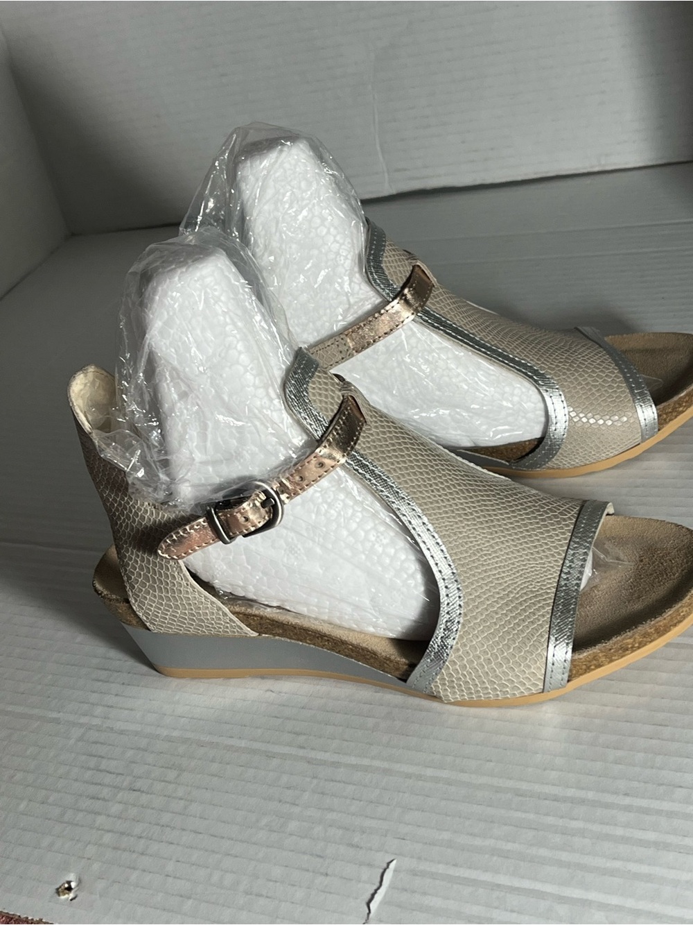 NAOT size 37 great condition